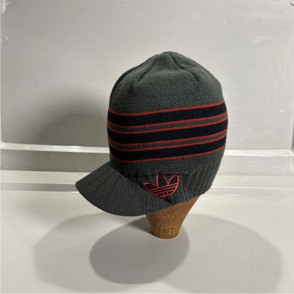adidas Accessories - Adidas Gray Red Striped Tight Knit Fleece Brim Beanie Hat Women’s OS Trefoil